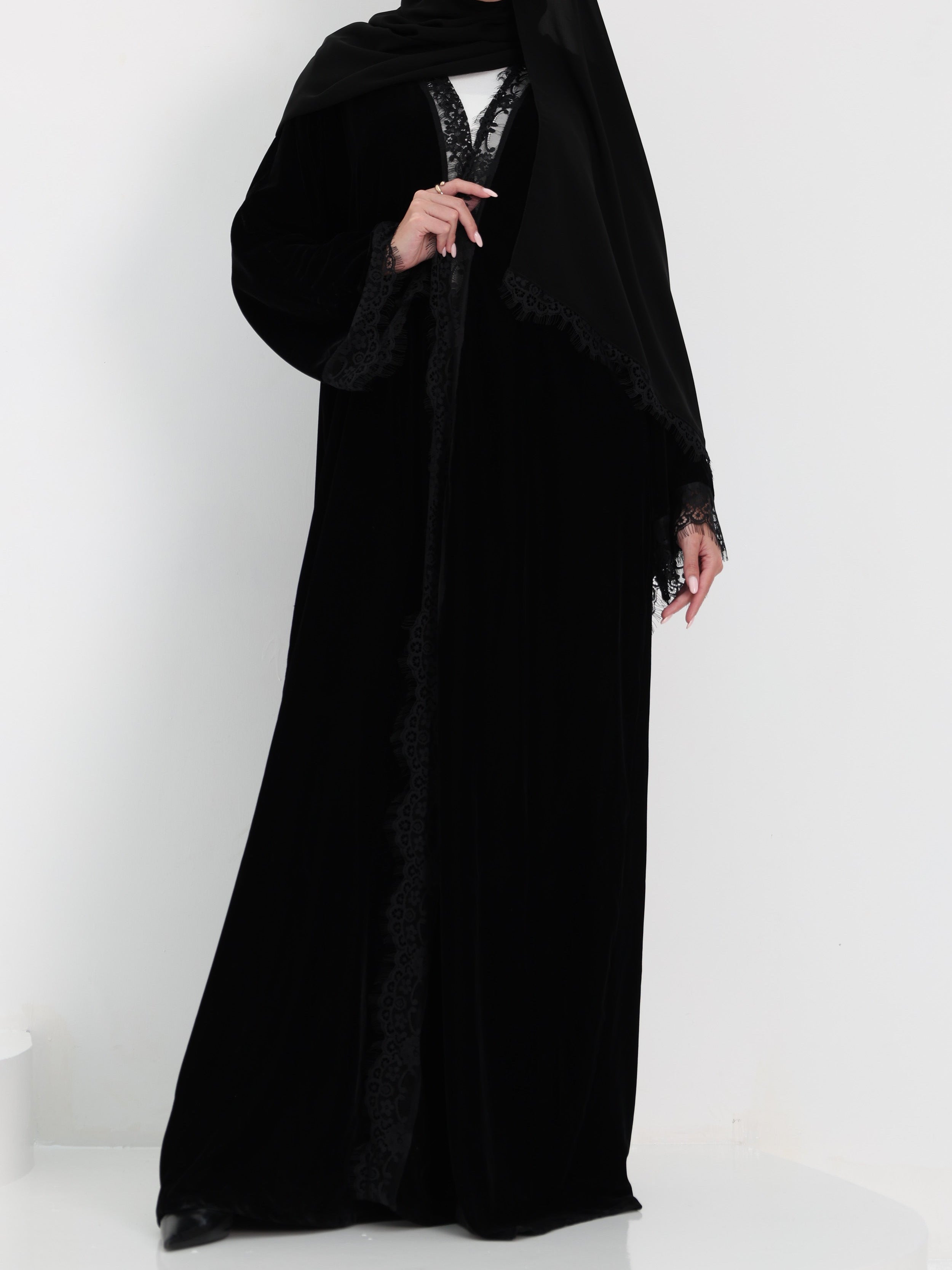 LAYALI VELVET ABAYA - BLACK