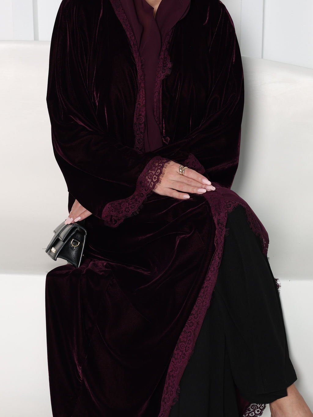 LAYALI VELVET ABAYA - PLUM