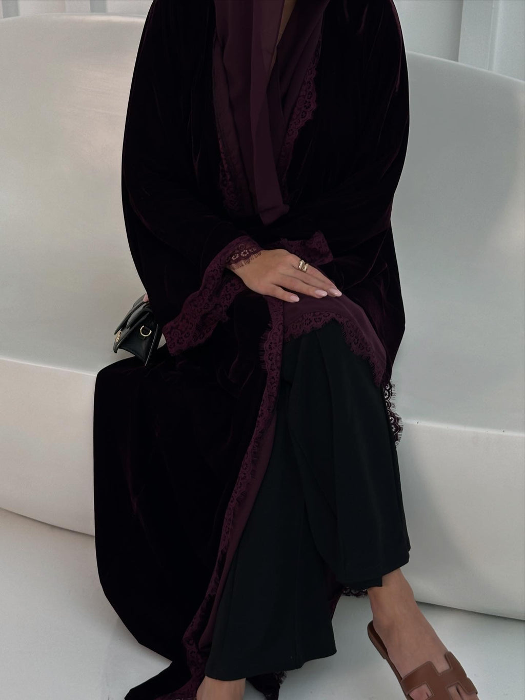 LAYALI VELVET ABAYA - PLUM