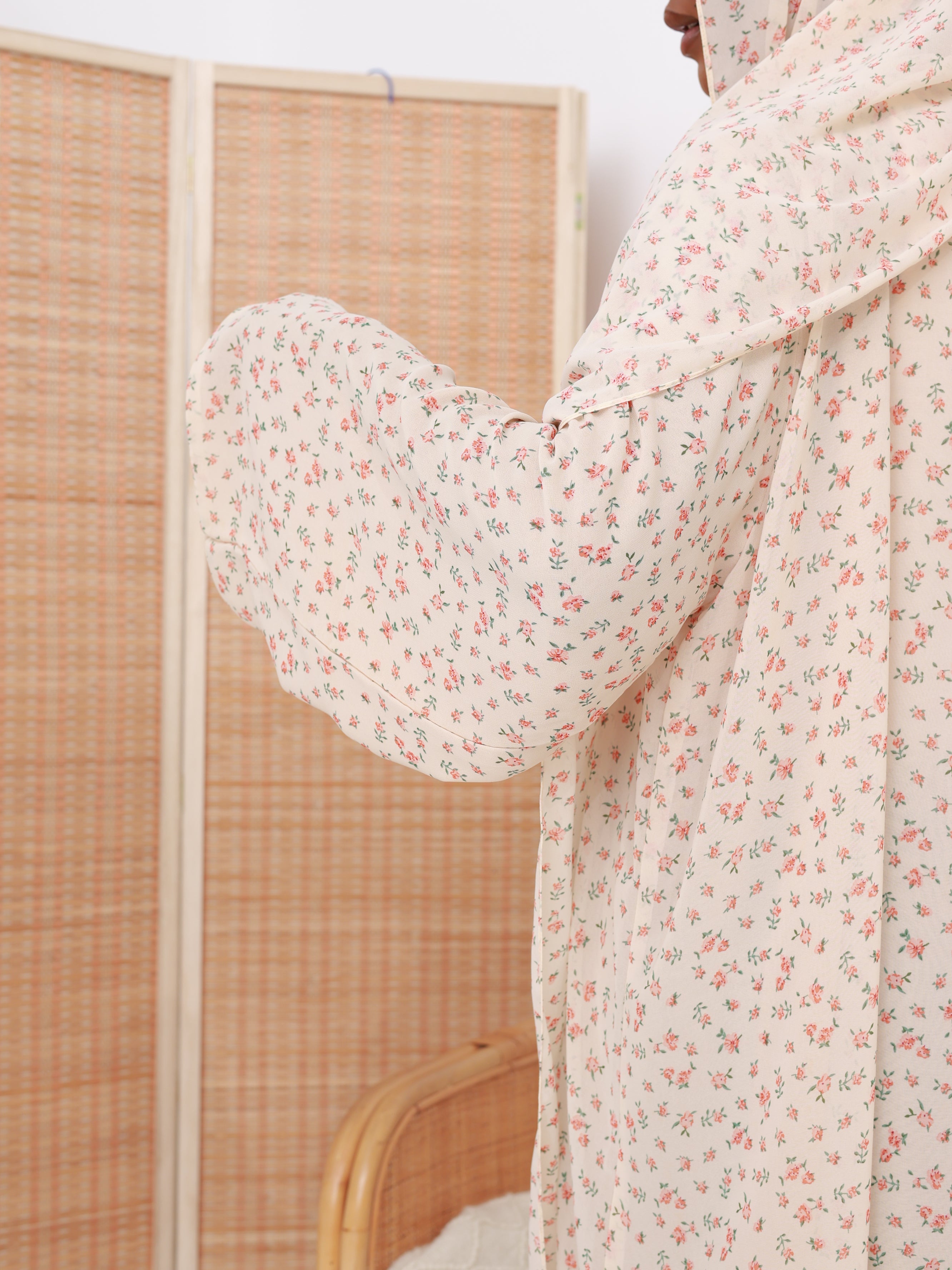Rose Bloom Printed Abaya