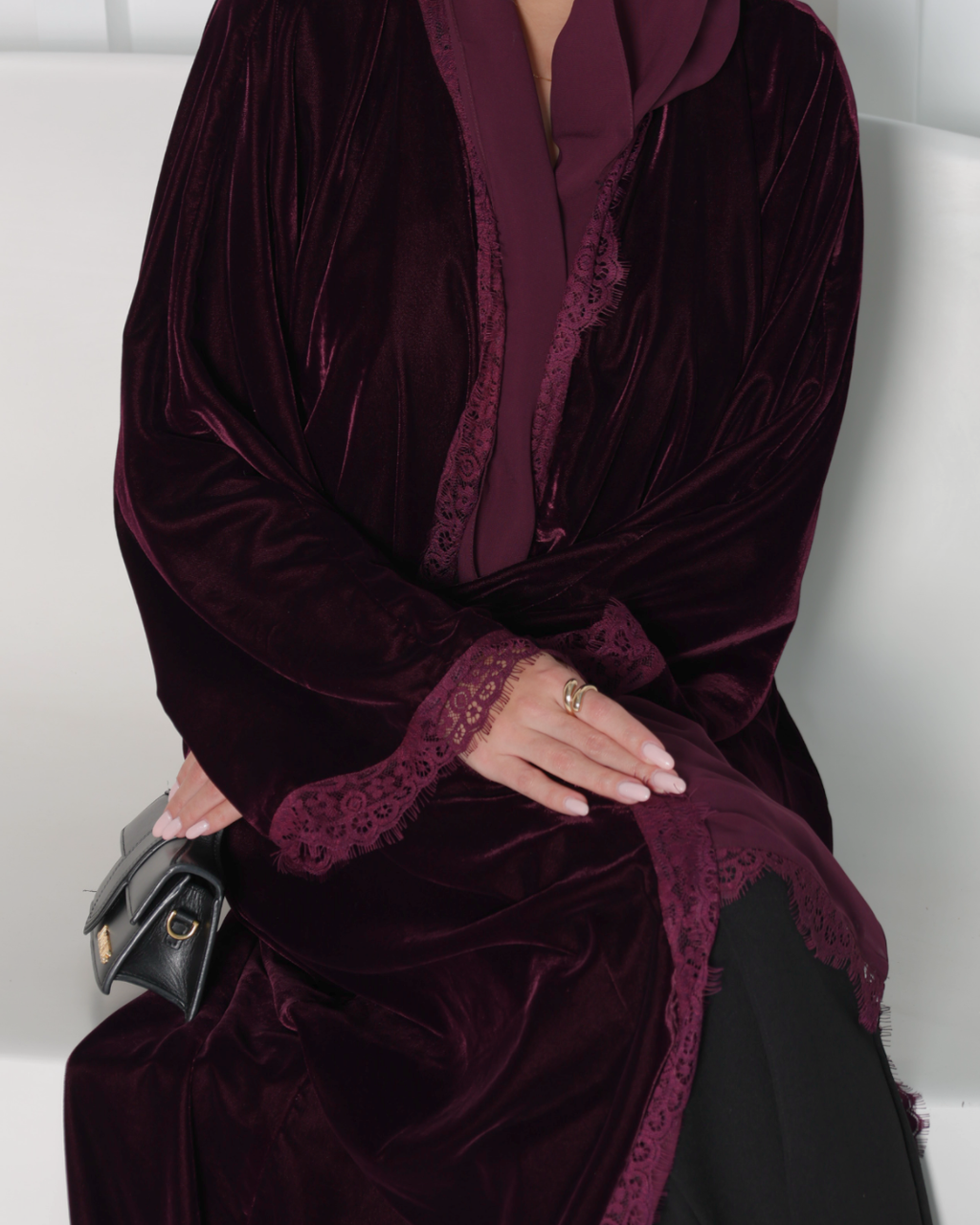 LAYALI VELVET ABAYA - PLUM